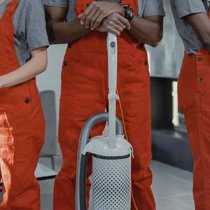 In-house Cleaning vs. Outsourcing Office Cleaning: The Battle for a Pristine Workspace